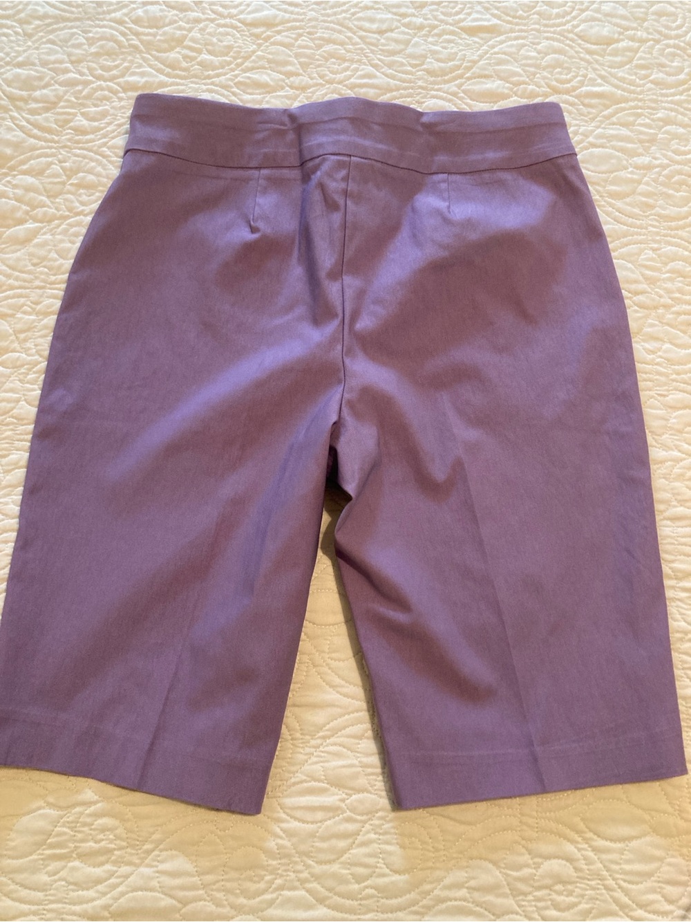 Chico's So Slimming Purple Tailored Bermuda Shorts Chico’s Size 2 US Size M - Picture 12 of 13
